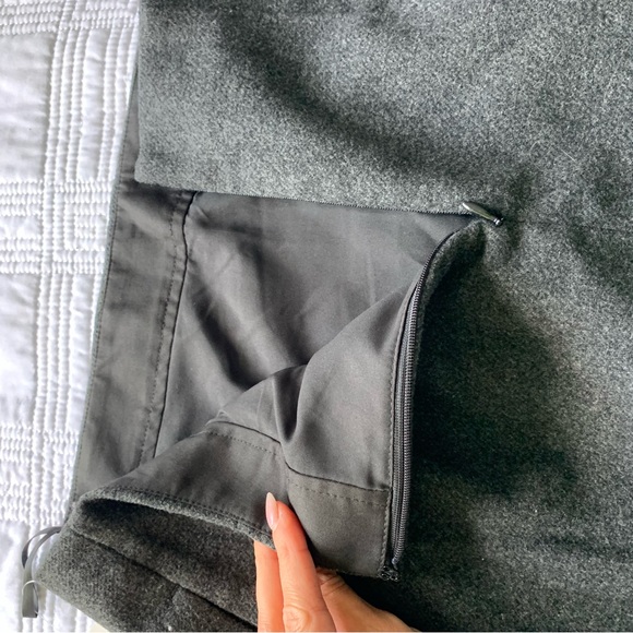 Wool blended high waisted mini skirt / dark gray / Uniqlo NWT - Picture 3 of 7